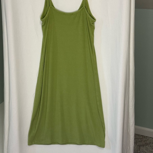 Kendall & Kylie Green Sleeveless mini Dress size Medium - Picture 4 of 9